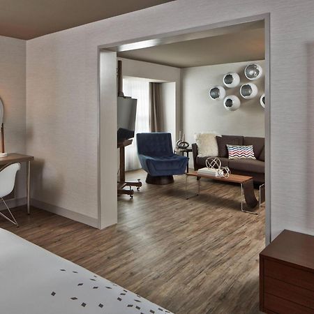 The Del Monte Lodge Renaissance Rochester Hotel&Spa Exterior foto